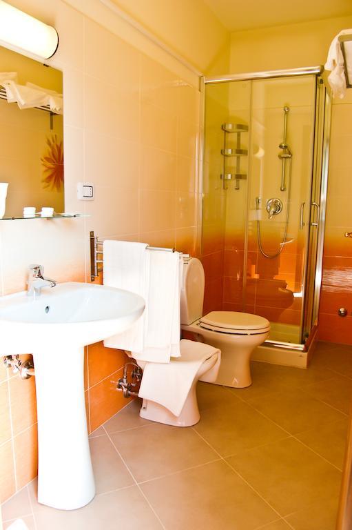 La Scivola Rooms Ачі-Кастелло Номер фото